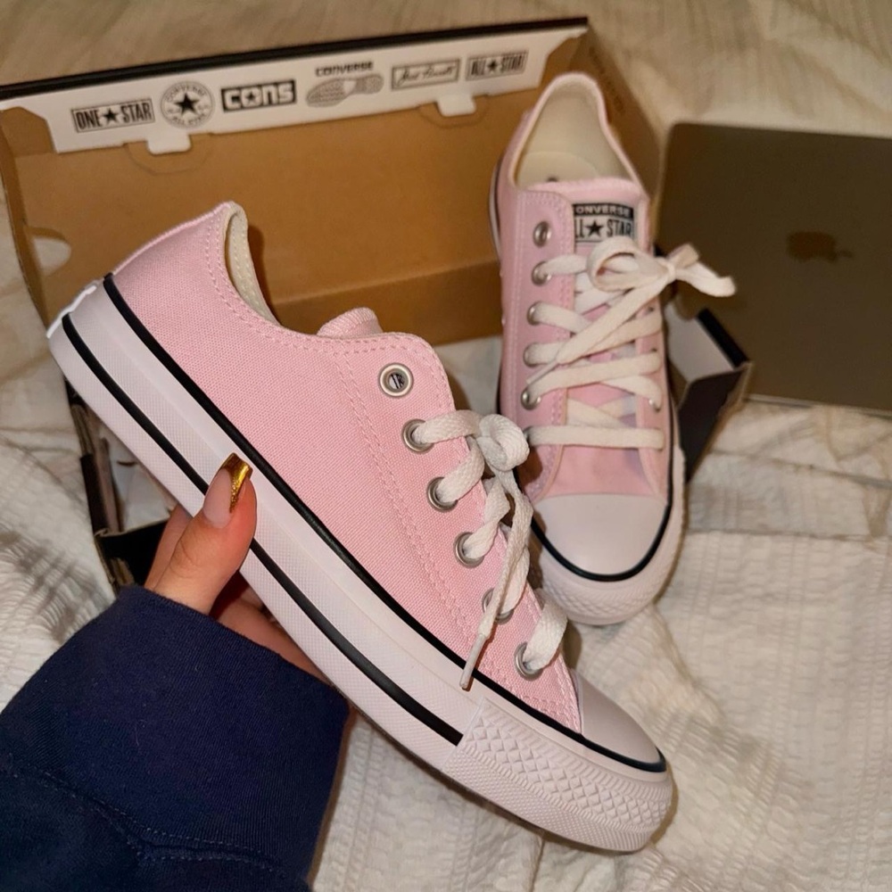 Converse Women's Light Pink Low-Top Sneakers
